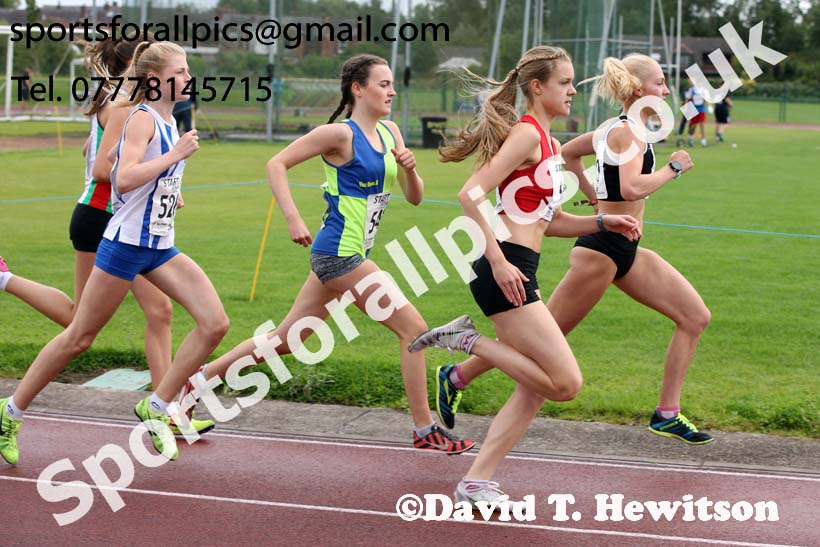 Womens under-17s 1500 metres, Northern Under-17s/U-15s and U13s Champs, Leigh Sports Village, Leigh. Photo: David T. Hewitson/Sports for All Pics